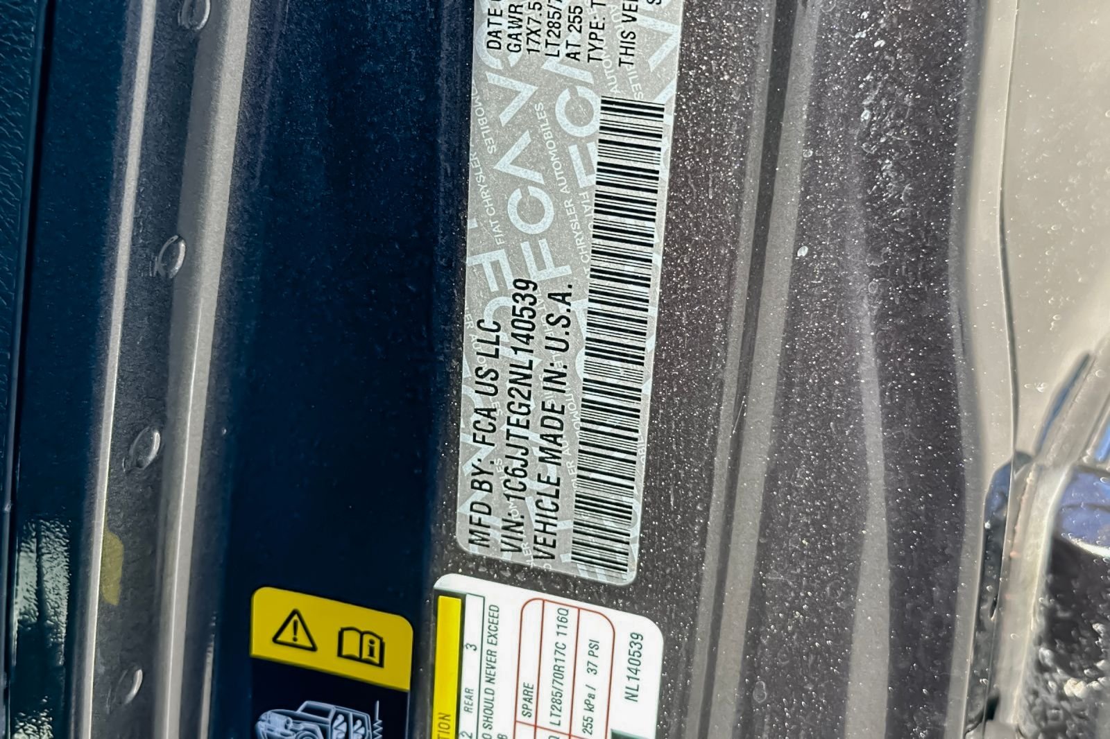 Used 2022 Gray Jeep Mojave image 41
