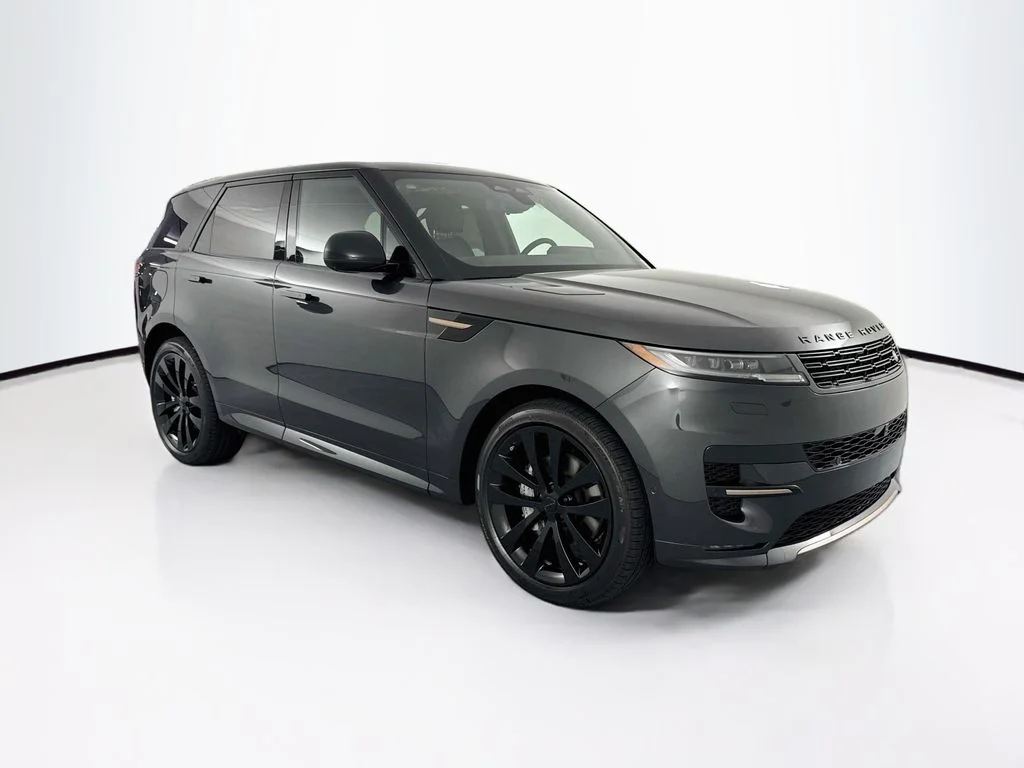 New 2026 Carpathian Grey Land Rover Dynamic SE image 3