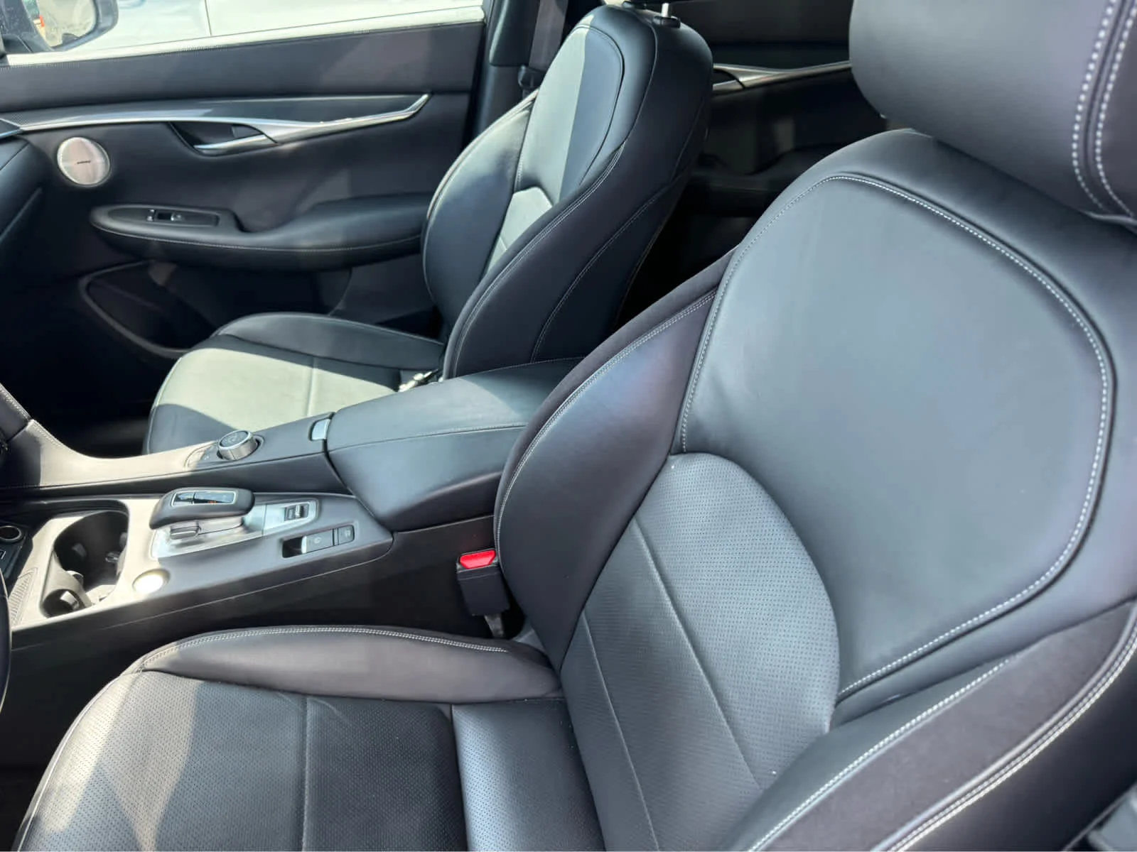 Certified Used 2023 Radiant White INFINITI SPORT image 12