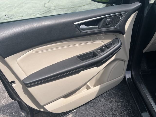 Used 2022 Black Ford Titanium image 6