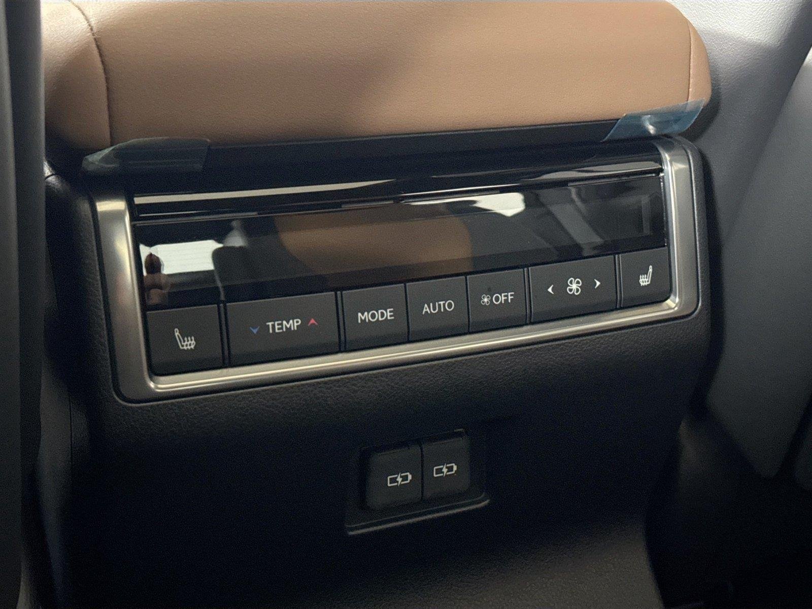 Used 2025 Nightfall Mica Lexus GX 550 Luxury+ image 35