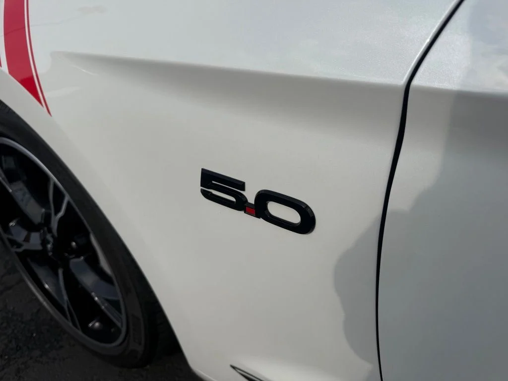 Used 2017 White Ford GT Premium image 11