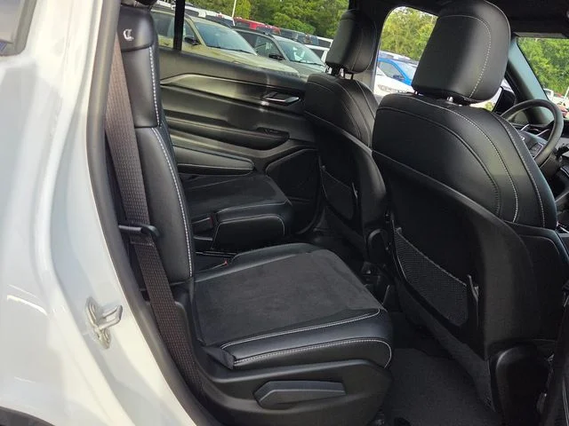 Used 2024 White Jeep Altitude X image 16