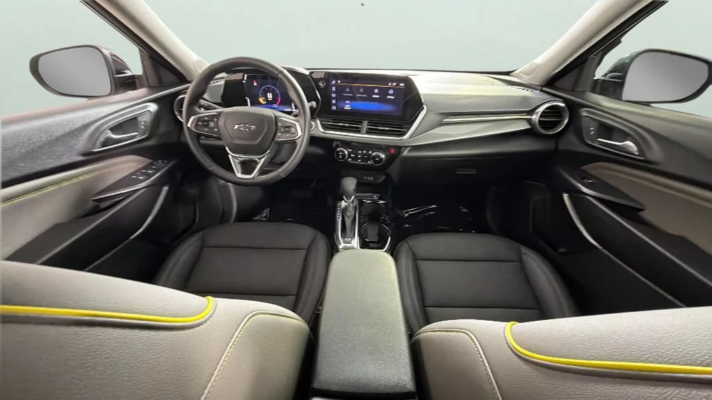 Used 2025 Cacti Green Chevrolet ACTIV image 32
