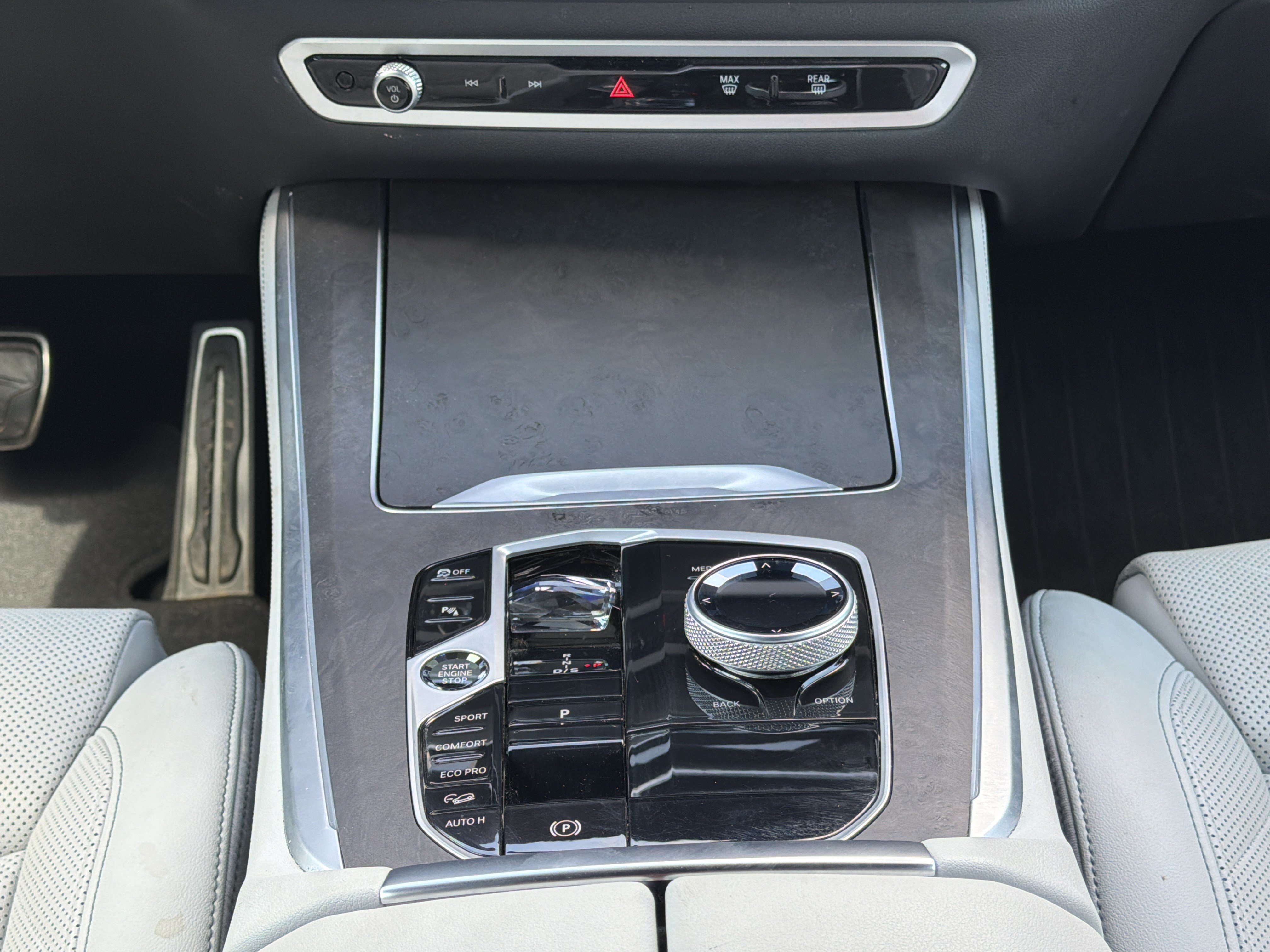 Certified Used 2025 Marina Bay Blue Metallic BMW M60i image 5