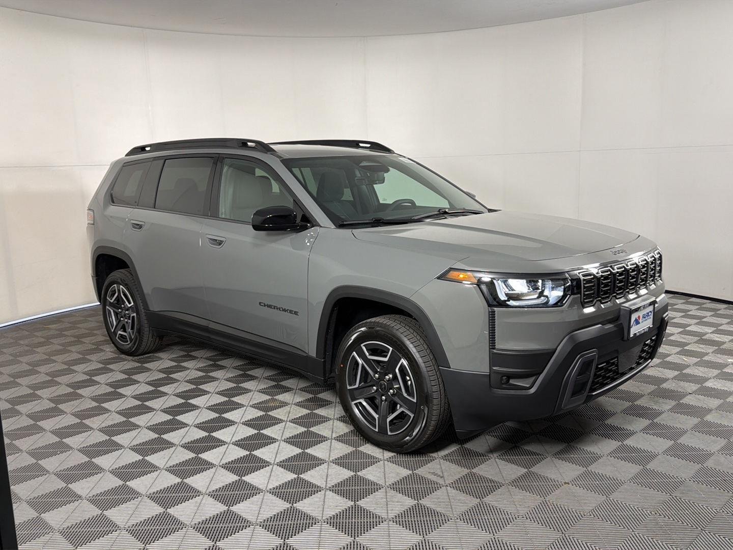 New 2026 Sting-Gray Clear-Coat Exterior Paint Jeep Laredo image 2