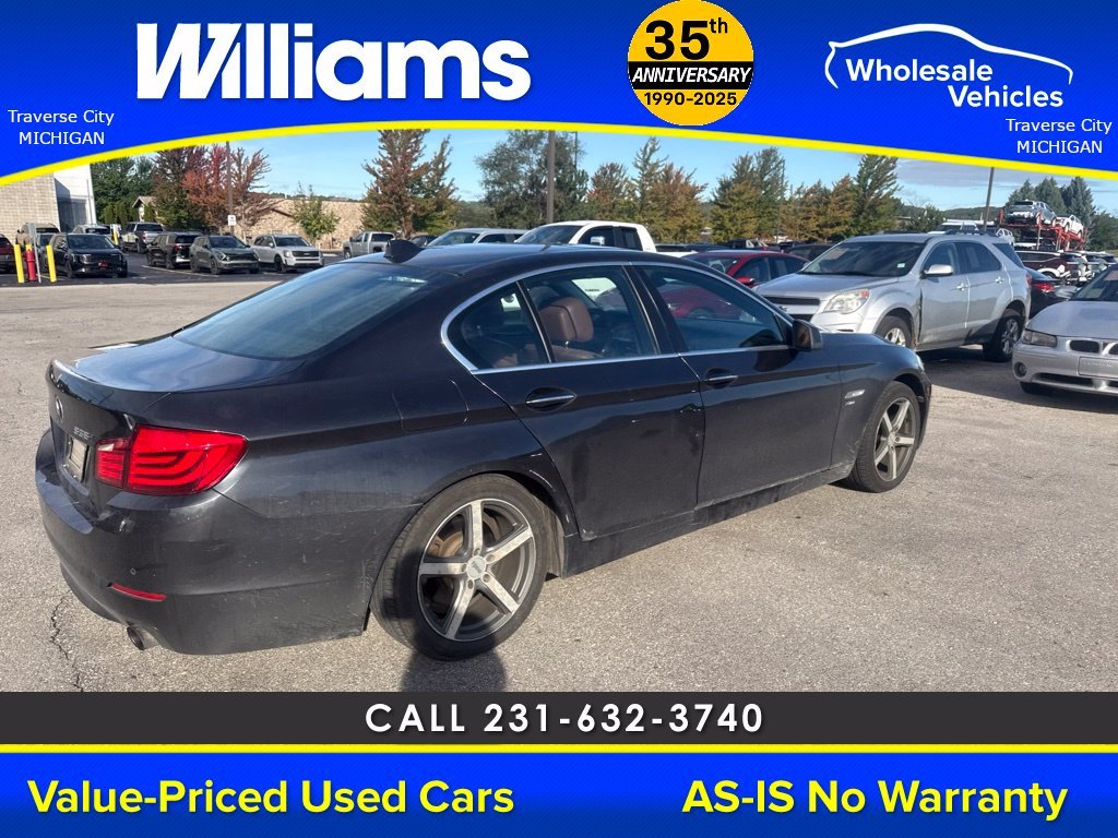 Used 2011 Dark Graphite BMW 535i xDrive image 10