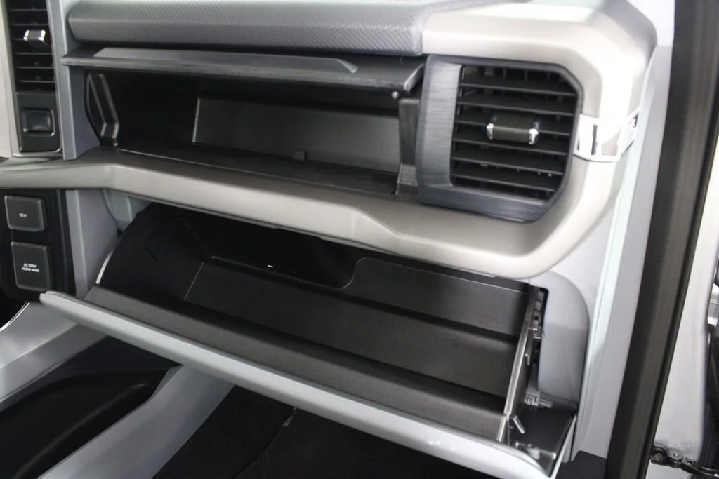 Used 2024 Gray Ford XLT image 16