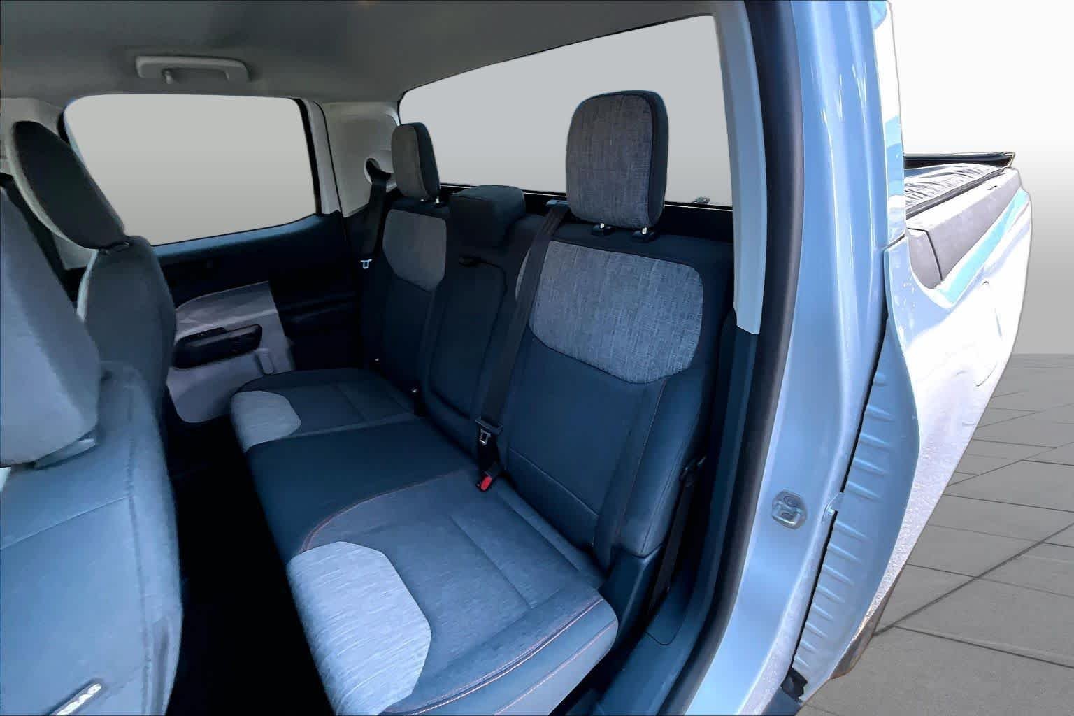 Used 2022 Oxford White Ford XLT image 20