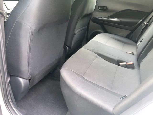Used 2024 White Nissan S image 19
