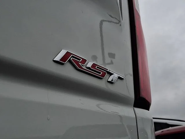 Used 2023 White Chevrolet RST image 31