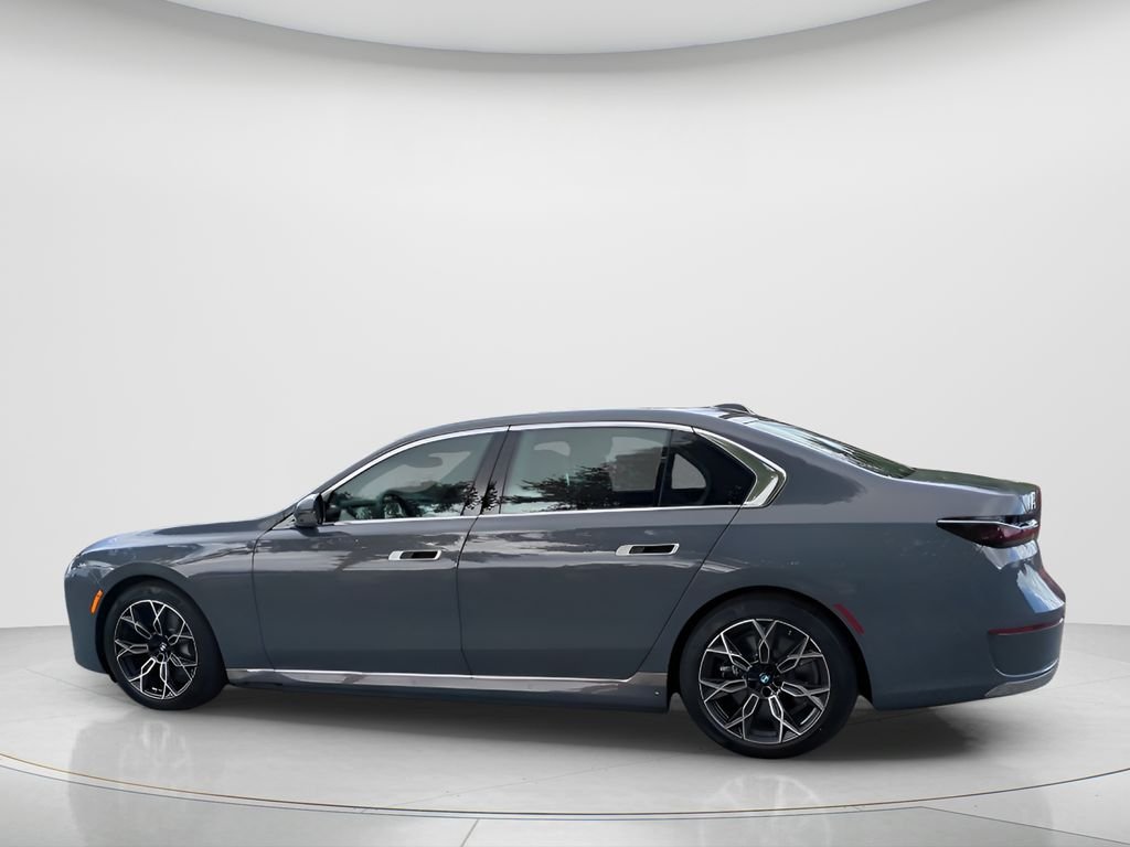 2026 BMW i7 50 - Photo 8