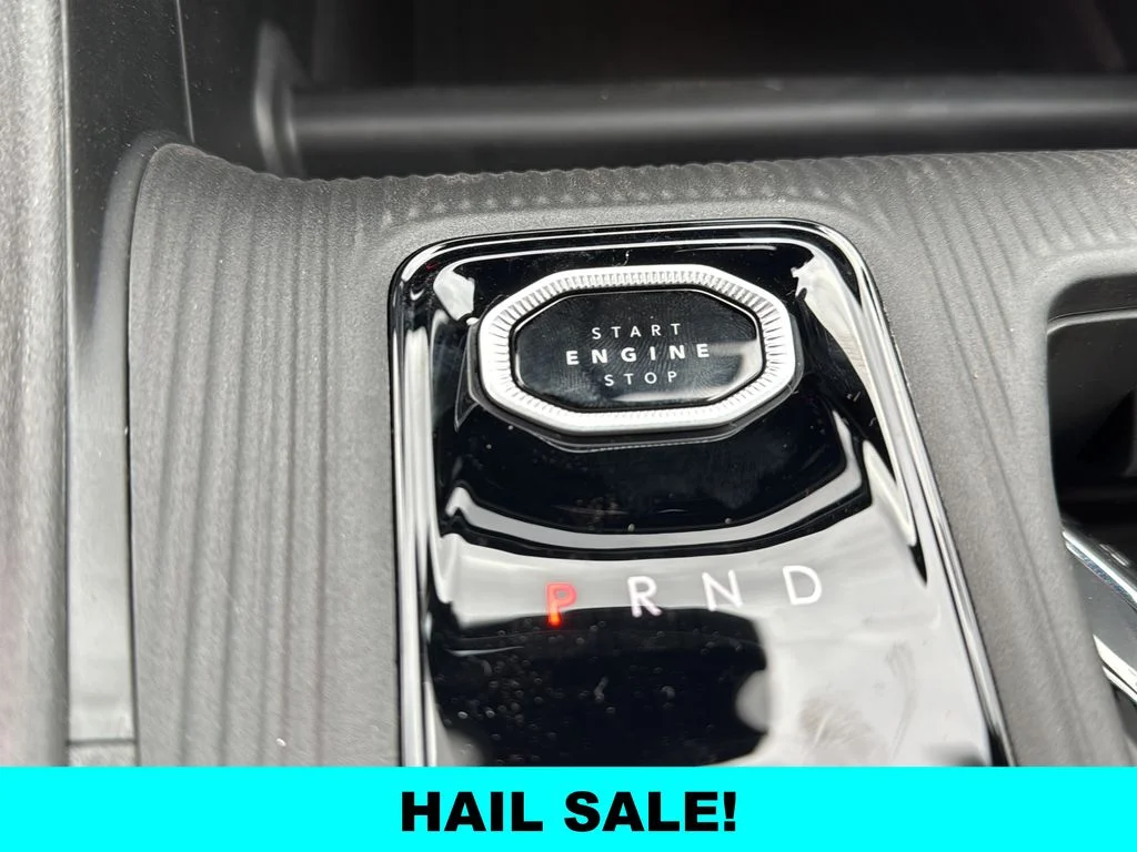 New 2026 Bright White Clear-Coat Exterior Paint Jeep Limited image 20