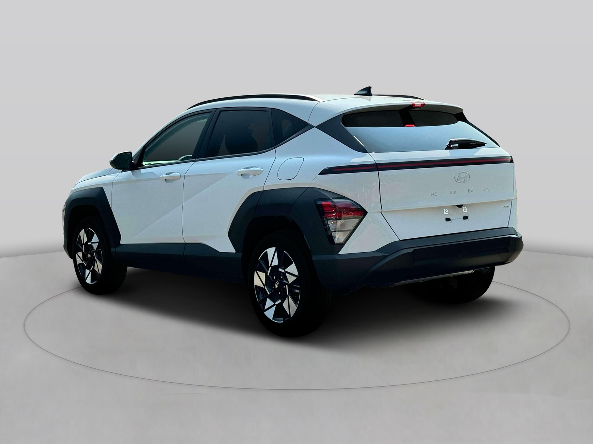 New 2025 White Hyundai SEL Convenience AWD image 5