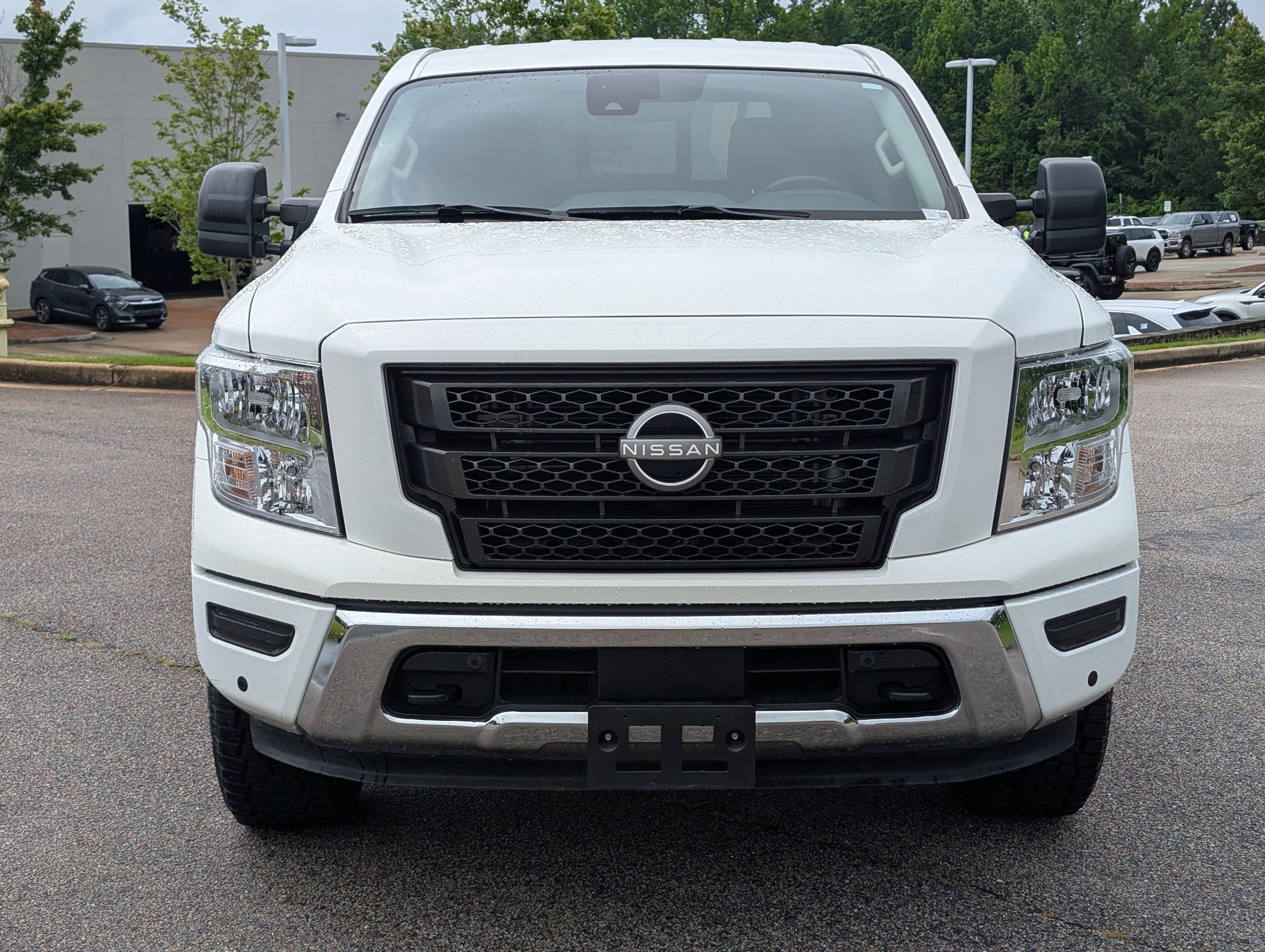 Used 2024 White Nissan SV image 2
