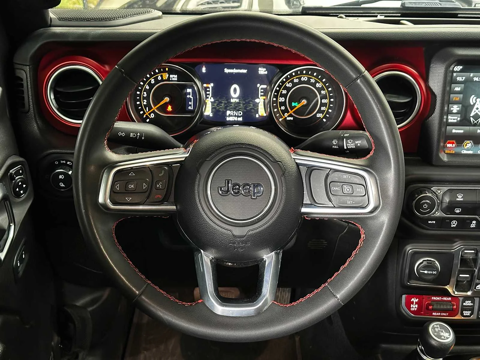 Used 2023  Jeep Rubicon image 16