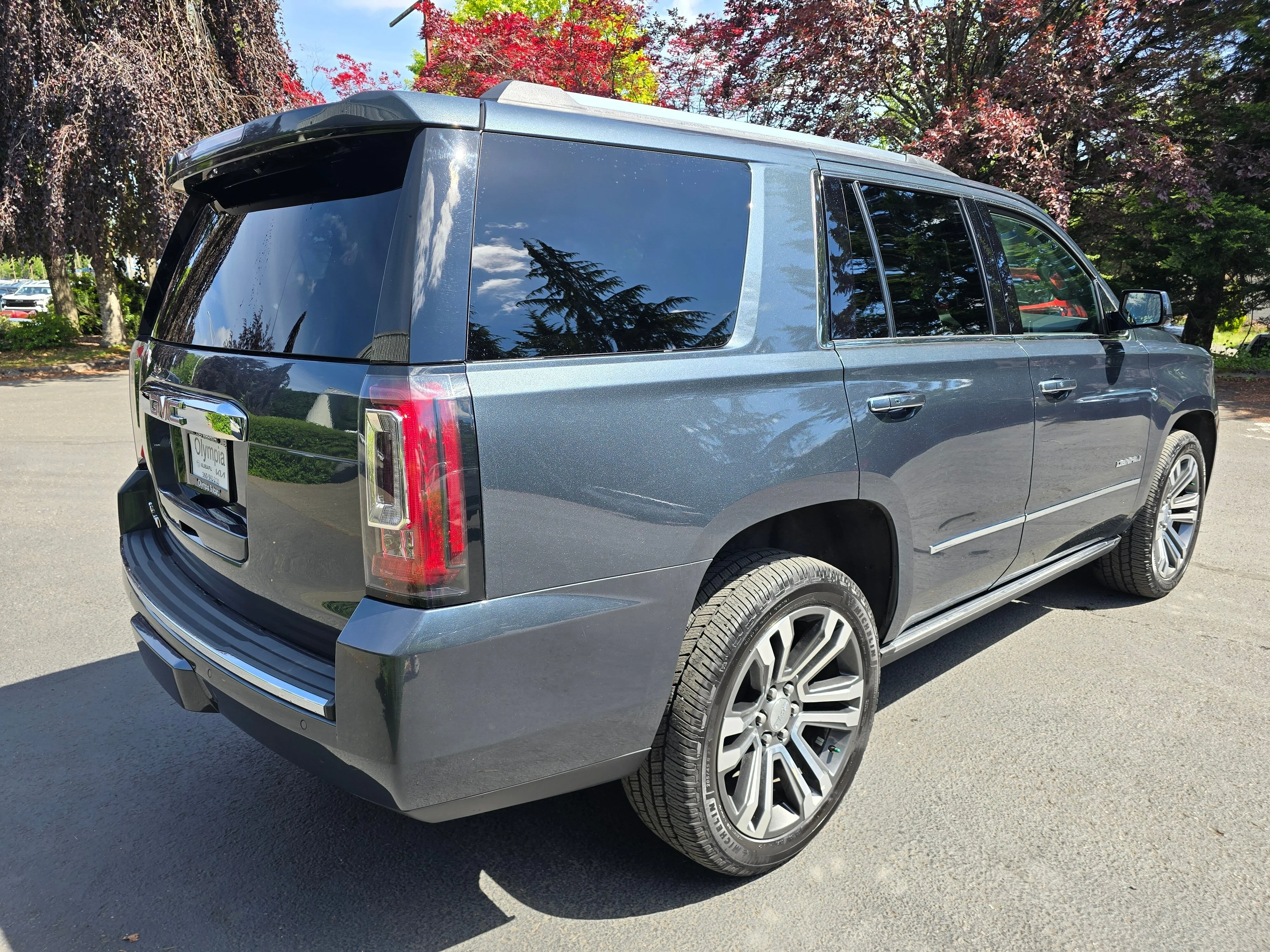 Used 2019 Sky GMC Denali image 4