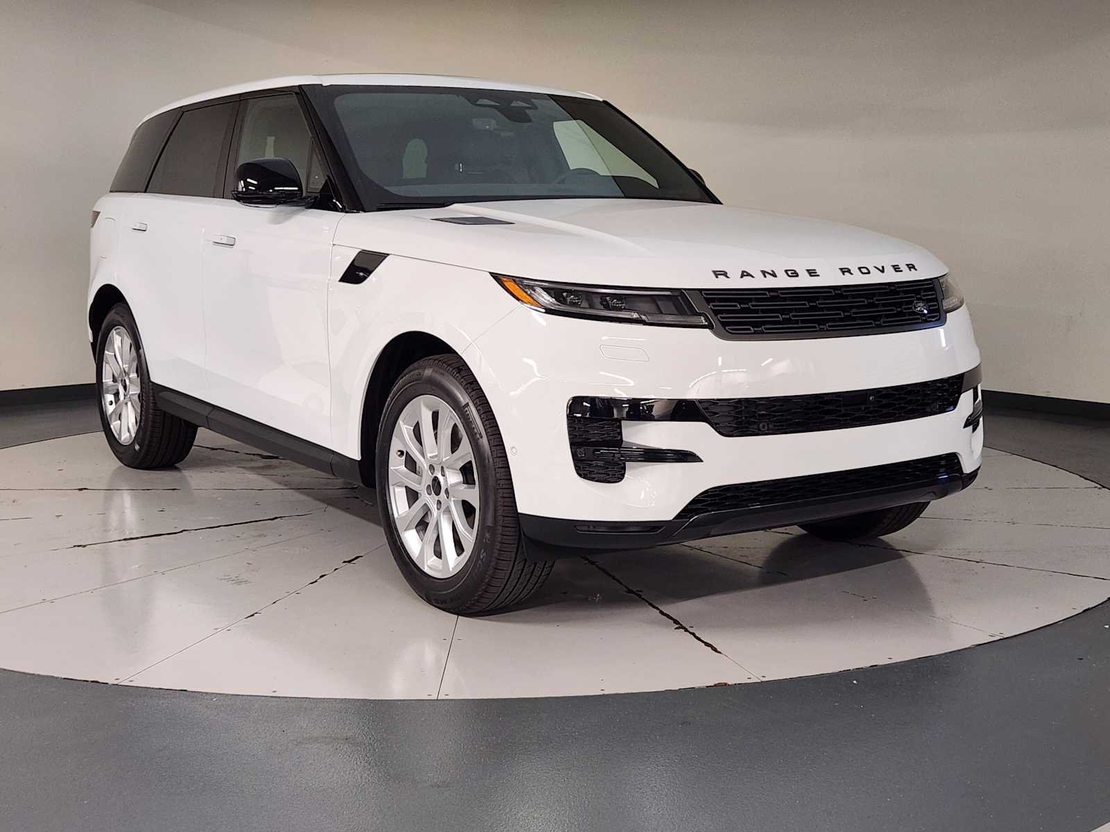 New 2027 Fuji White Land Rover SE image 7