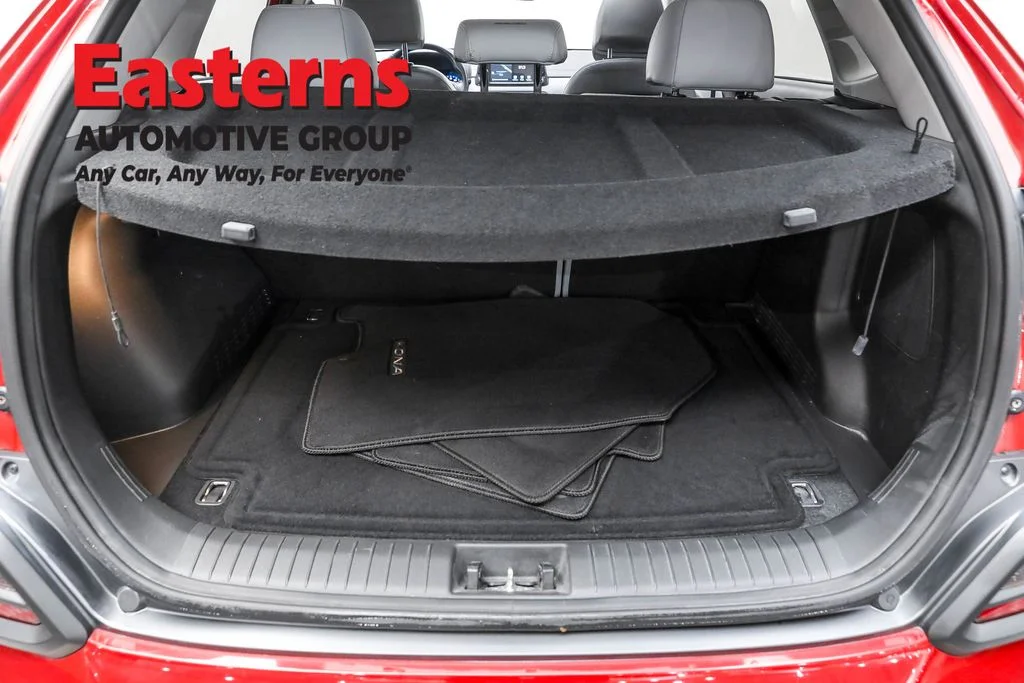 Used 2020 Red Hyundai Ultimate image 9