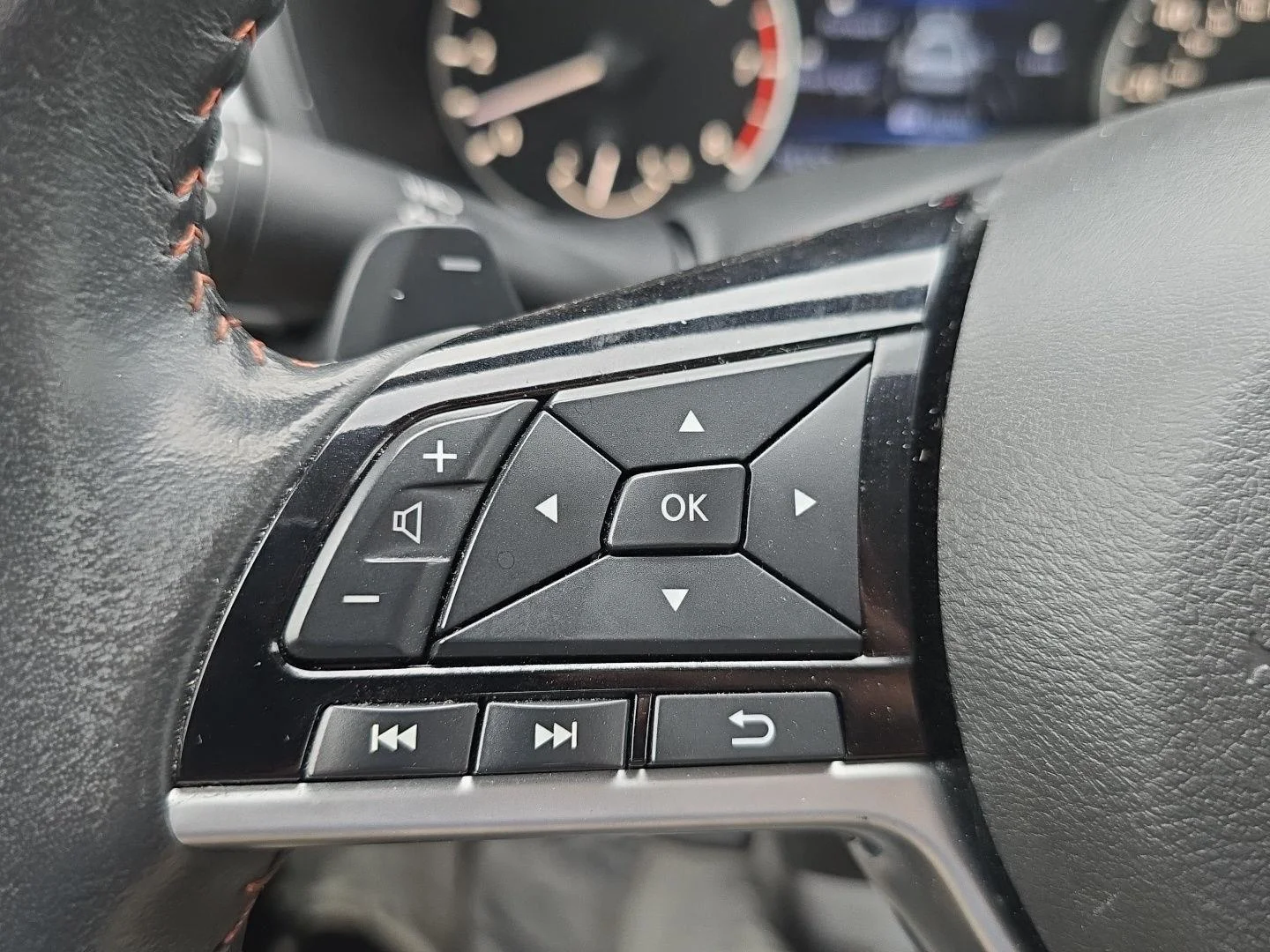 Used 2023 Gray Sky Pearl Nissan 2.5 SR image 13