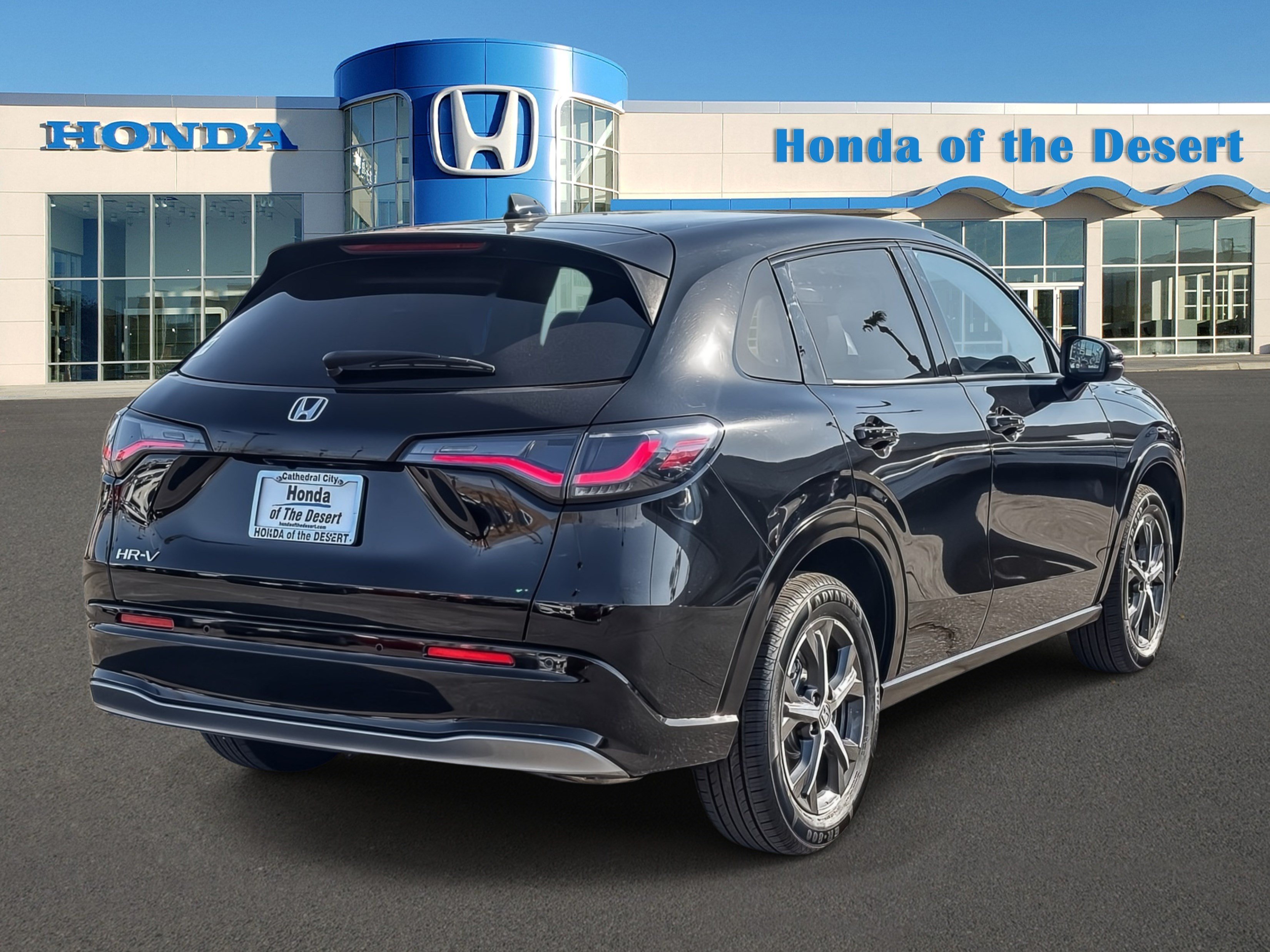 Used 2025 Crystal Black Pearl Honda 2WD EX-L image 6