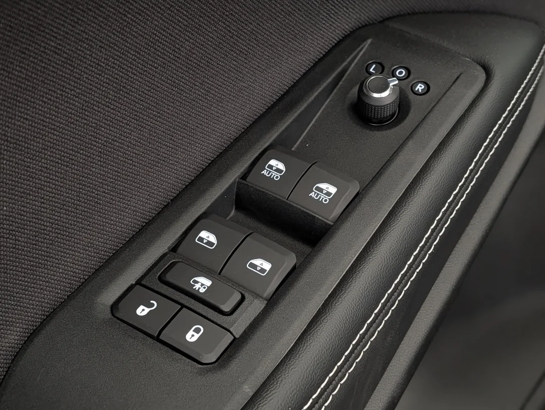 New 2026 Black Jeep Laredo - - 4x4 - 1.6L Turbo Hybrid - Uconnect 5 w/ 12.3 Screen & More! image 13