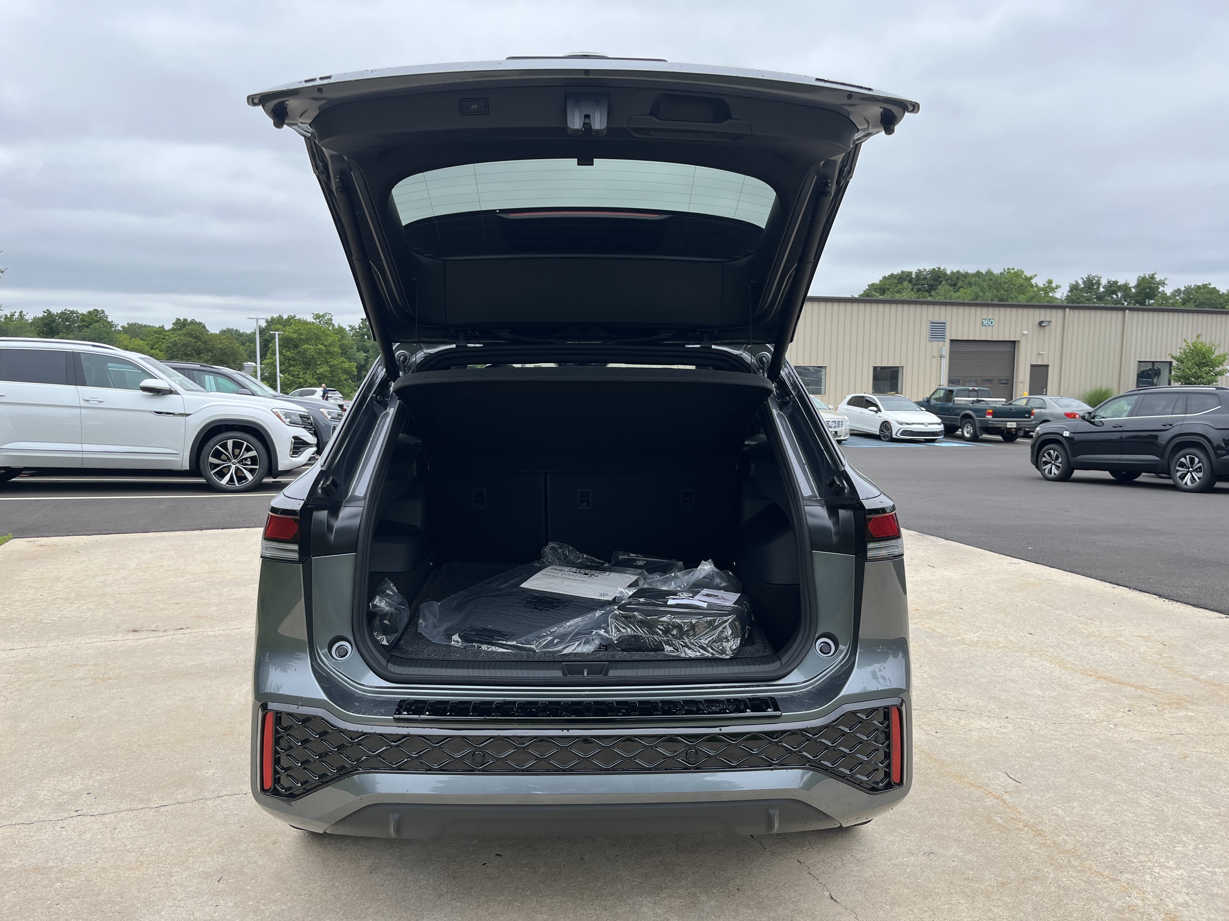 New 2026 Platinum Gray Metallic Volkswagen SE R-Line Black image 12