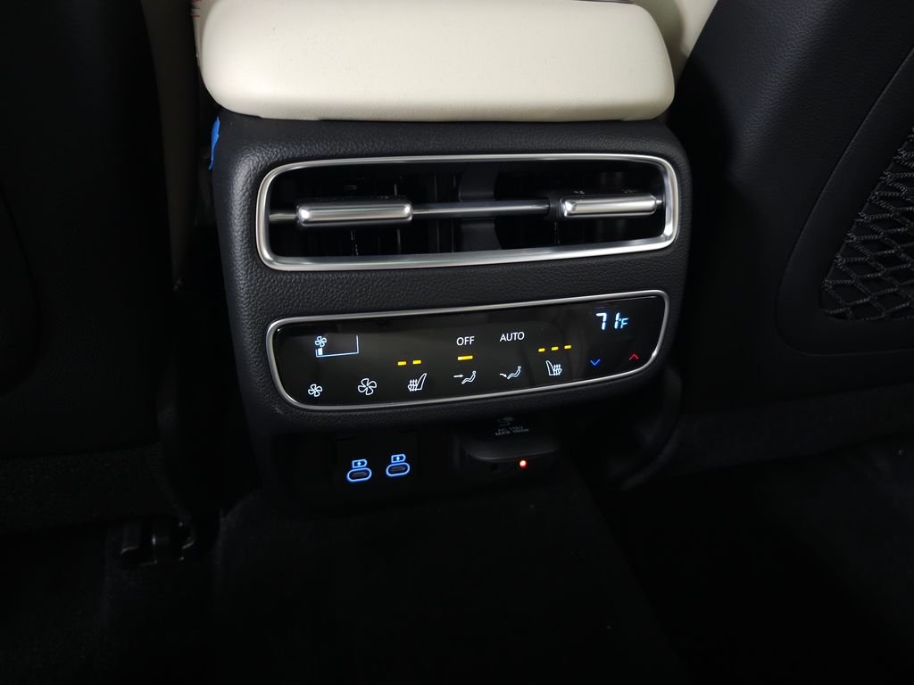 New 2026 White Genesis 3.5T SPORT PRESTIGE image 33