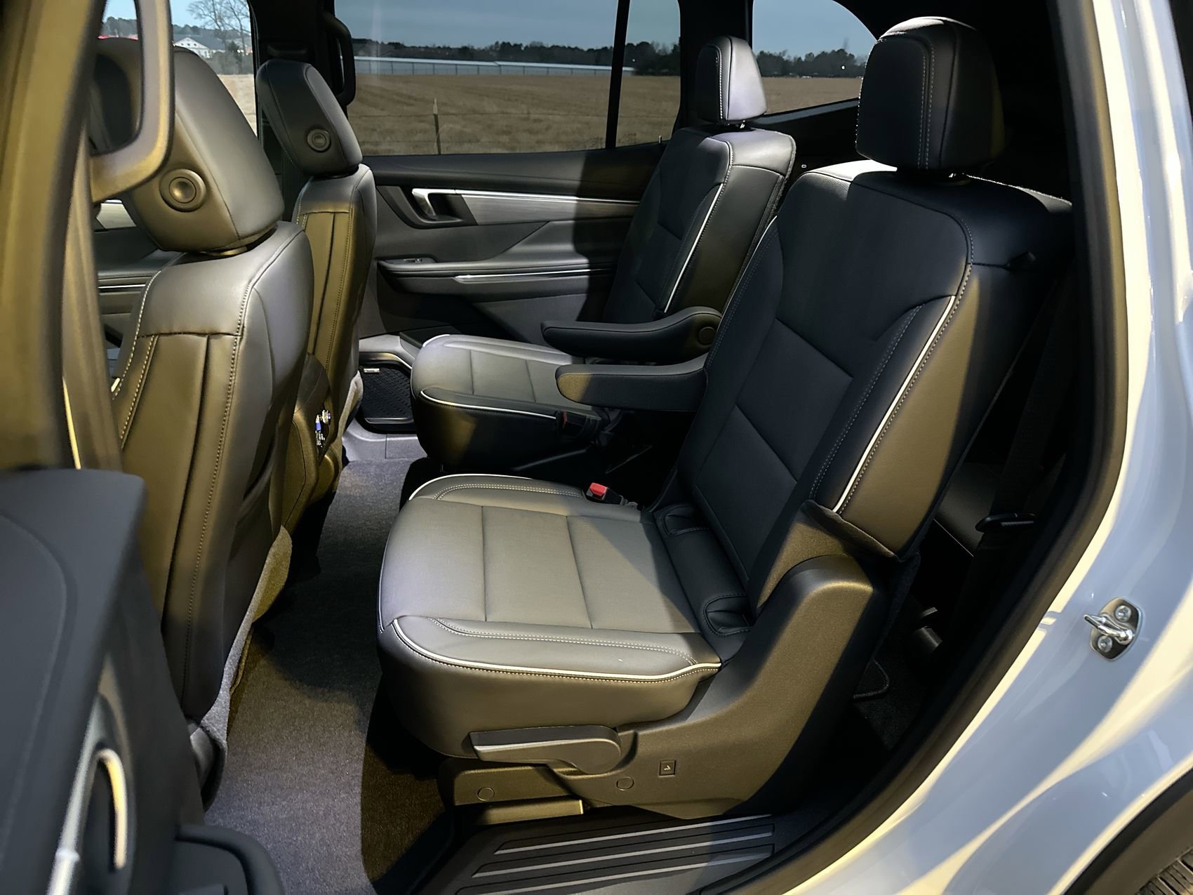 New 2026 Iridescent White Tricoat Buick Preferred image 22