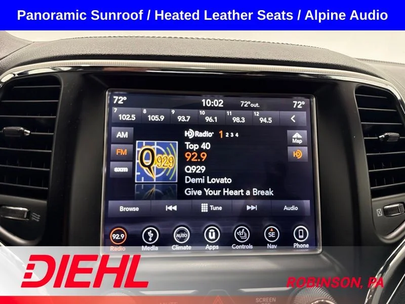Used 2018 Red Jeep Limited image 31