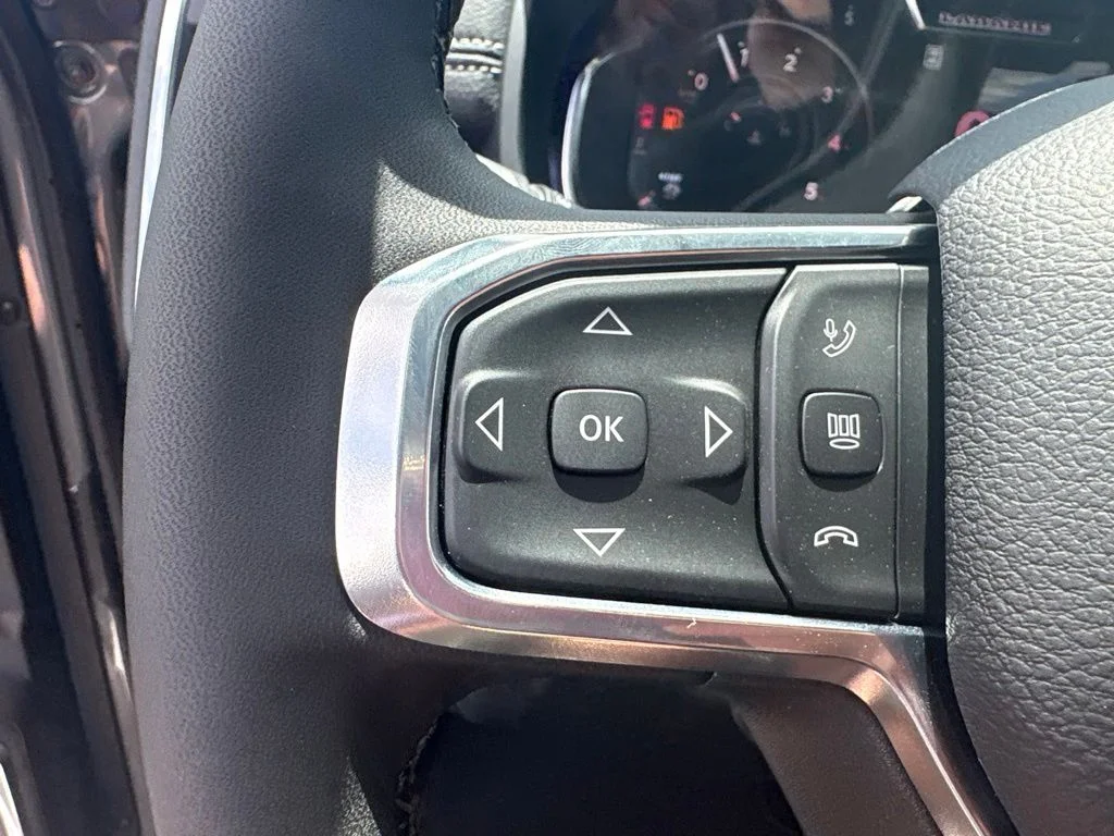 New 2026 Ceramic Gray Clear-Coat Exterior Paint RAM LARAMIE image 19