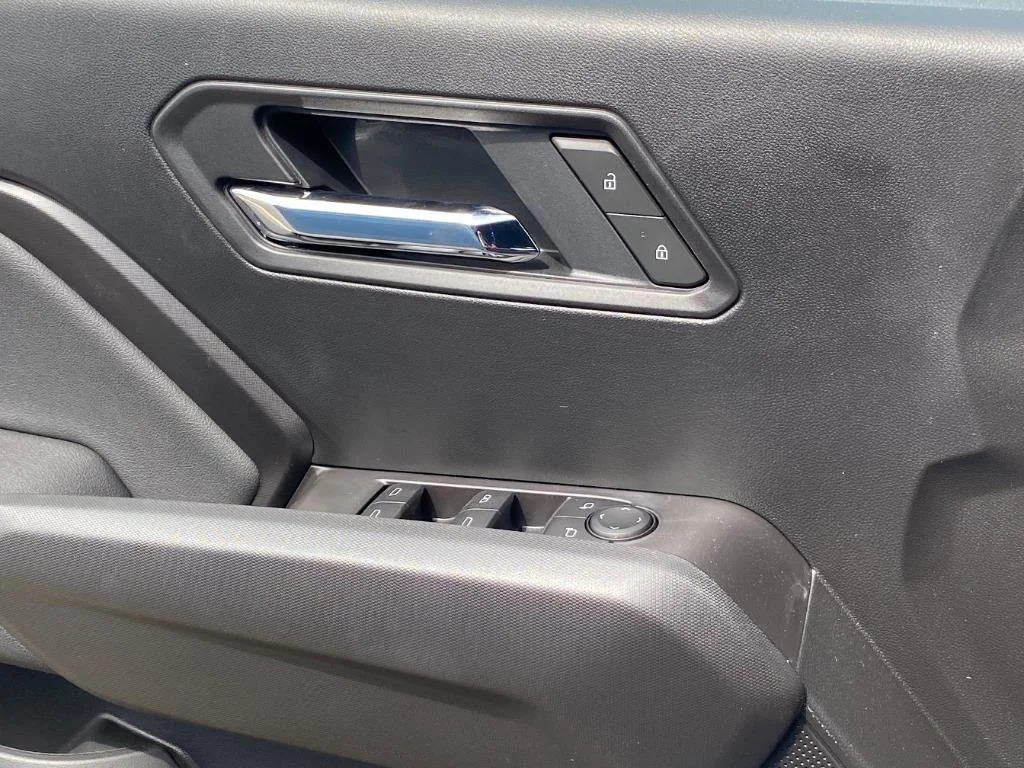 2025 Chevrolet Colorado LT - Photo 22