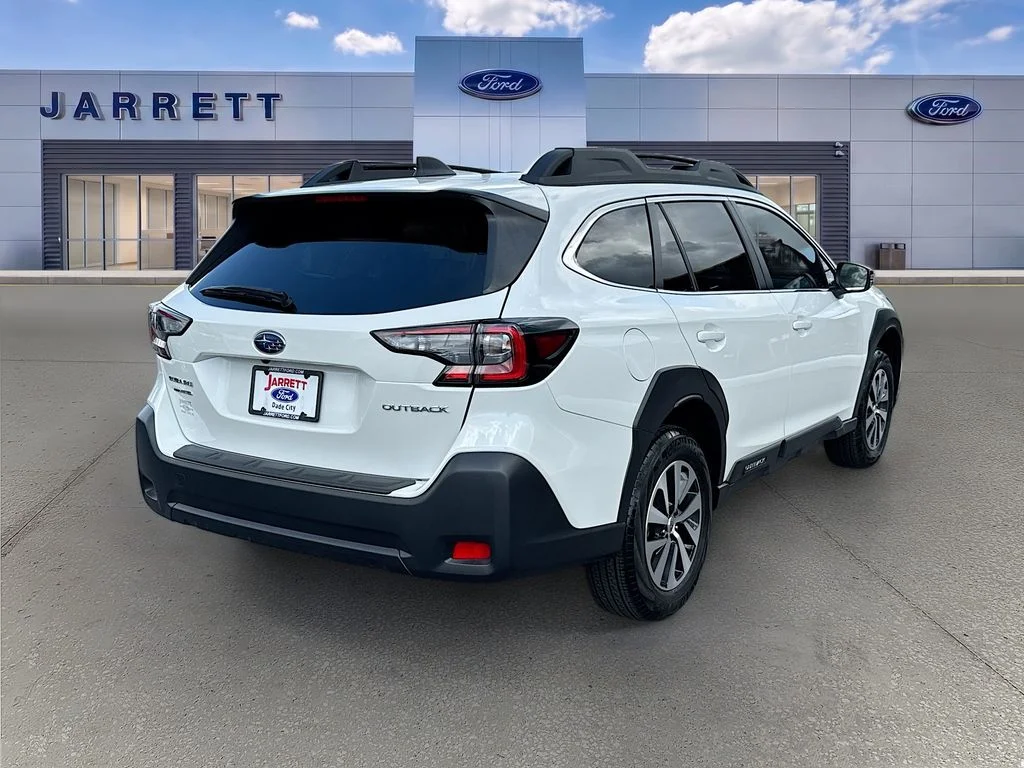 Certified Used 2025 White Subaru Premium image 7