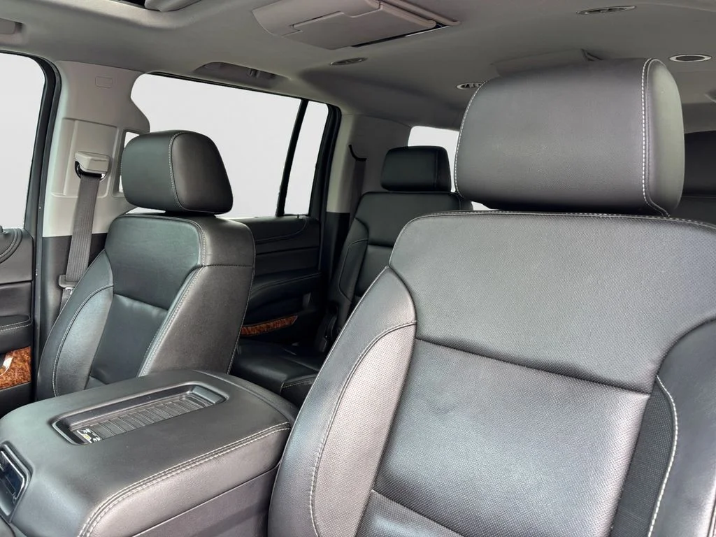 Used 2019 Black Chevrolet Premier image 37