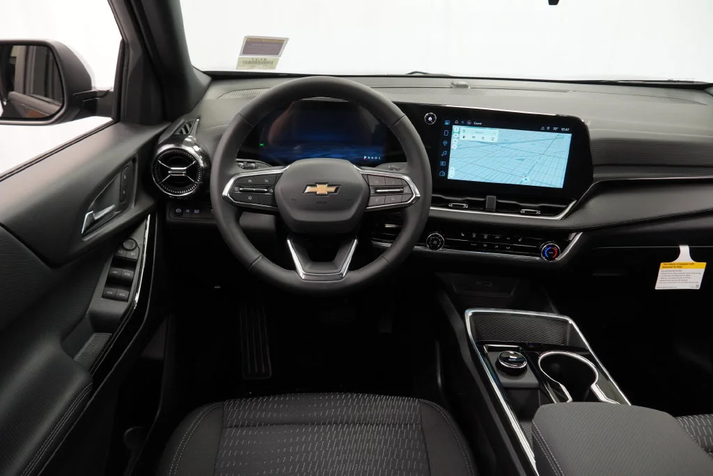 New 2027 Mosaic Black Metallic Chevrolet LT image 14