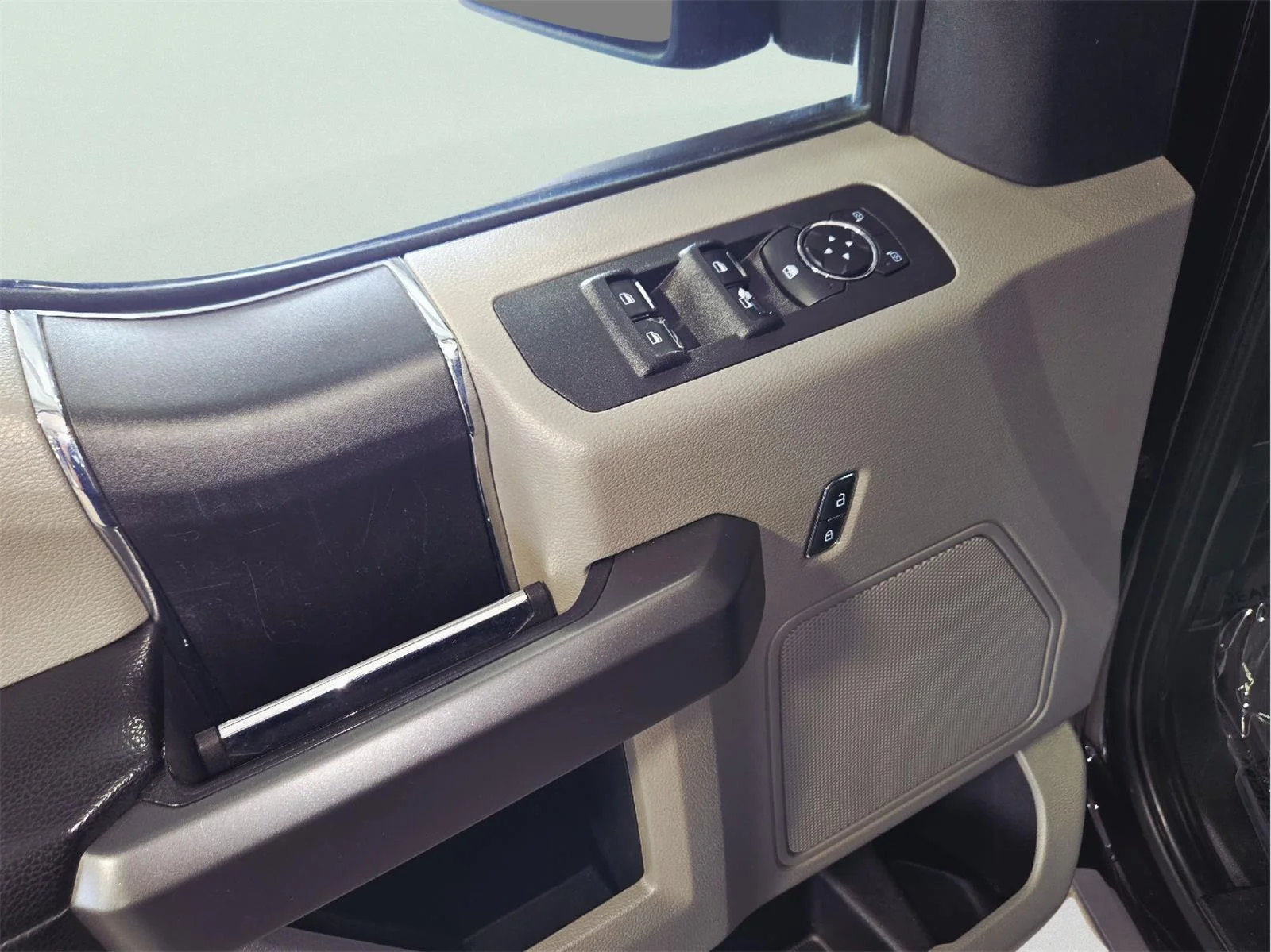 Used 2020 Agate Black Ford XLT image 24