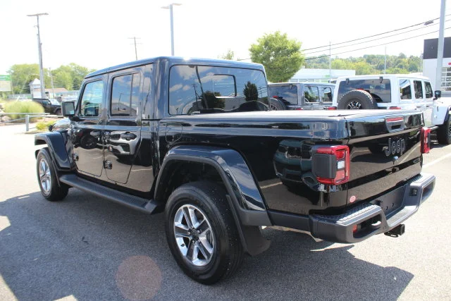 Used 2024 Black Jeep Sport S image 28