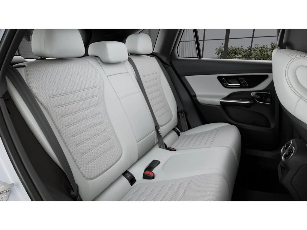 New 2026 White Mercedes-Benz GLC 300 image 5