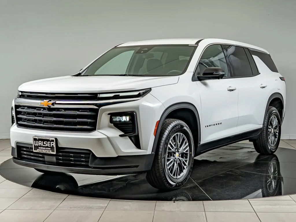 Used 2024 Summit White Chevrolet LS image 1