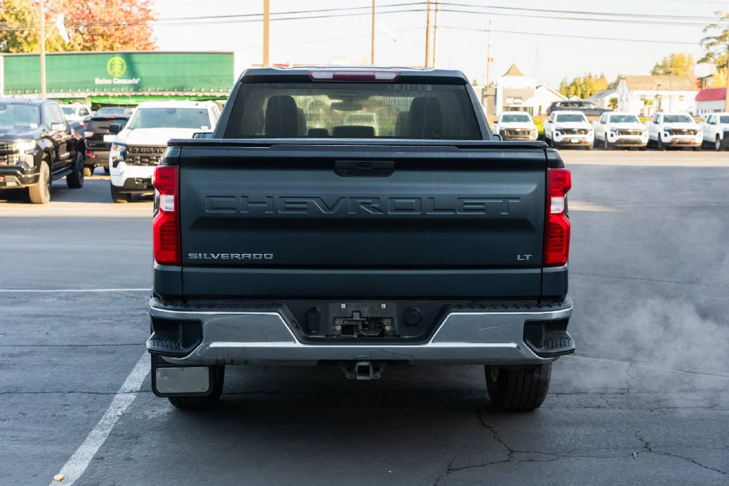 Used 2019 Blue Chevrolet LT image 5