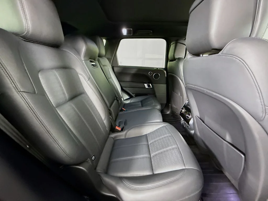 Used 2019 Ethereal Metallic Land Rover HSE Dynamic image 23