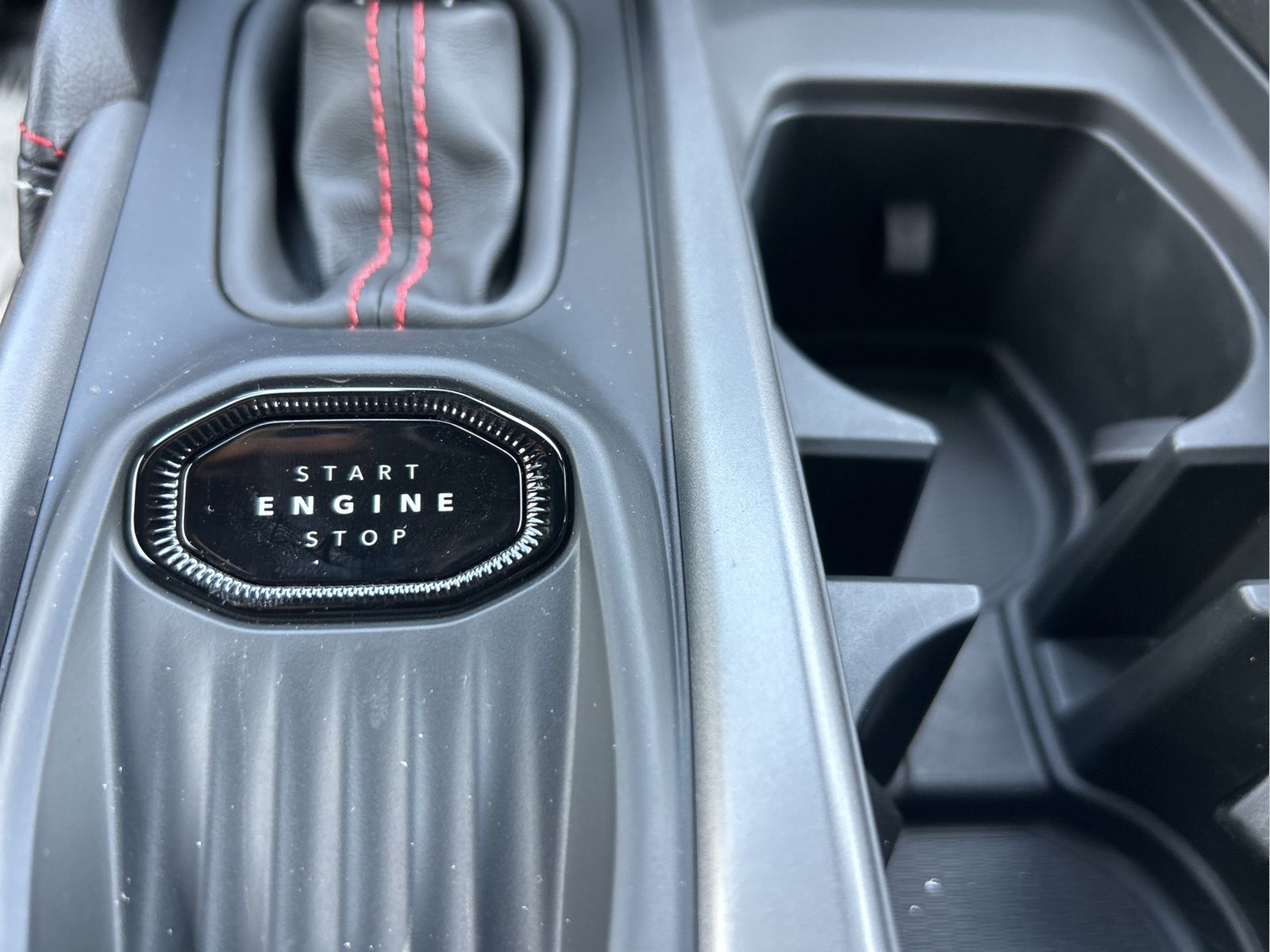 New 2026 Diamond Black Crystal Pearlcoat Dodge R/T image 18