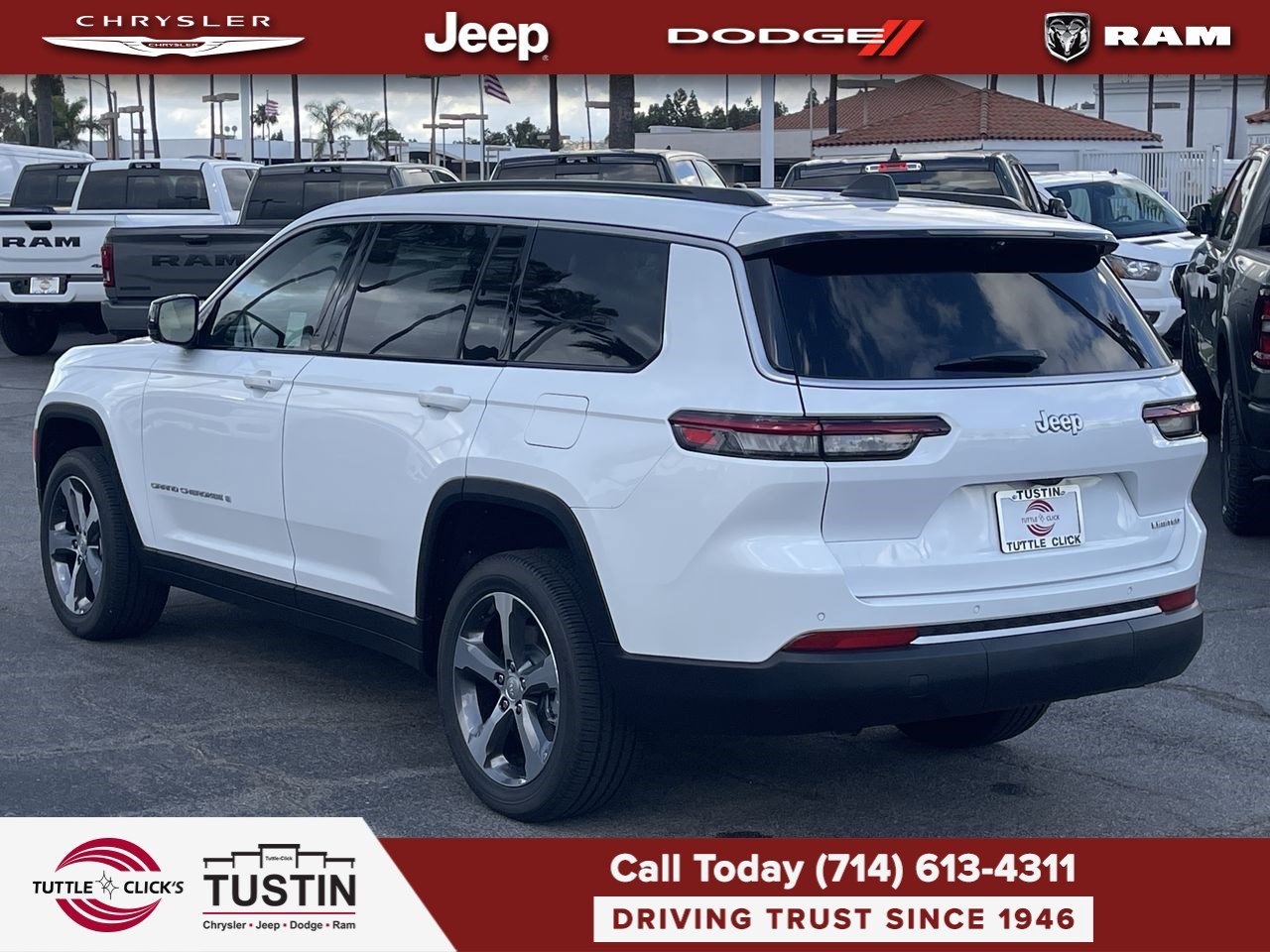 New 2026 Bright White Clear-Coat Exterior Paint Jeep Limited image 4