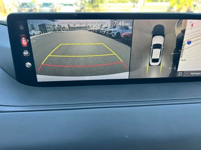 Used 2021 White Genesis 3.5T image 13