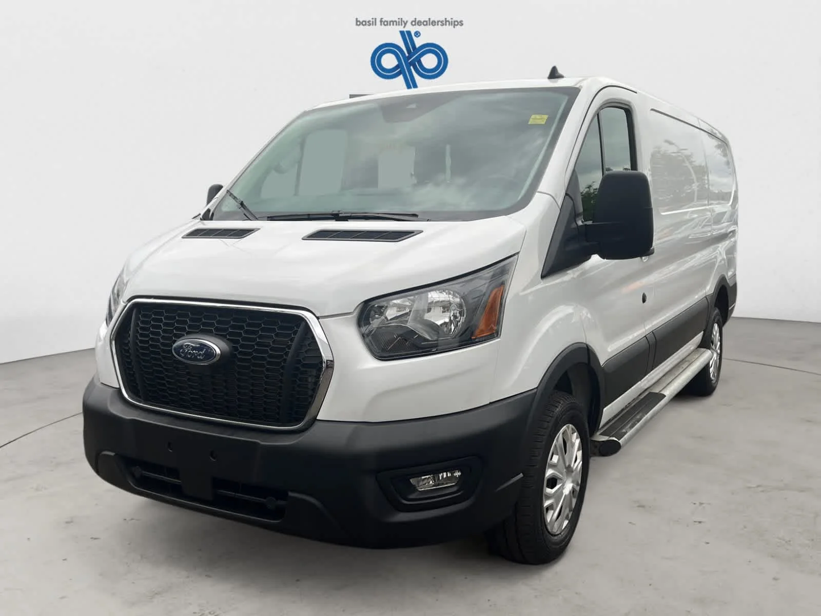 Used 2025 Oxford White Ford  image 2