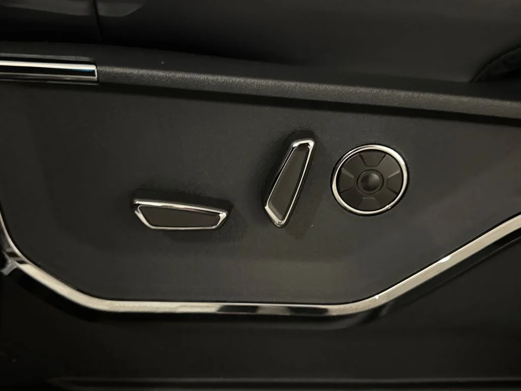 New 2026 Gray Ford Platinum image 29
