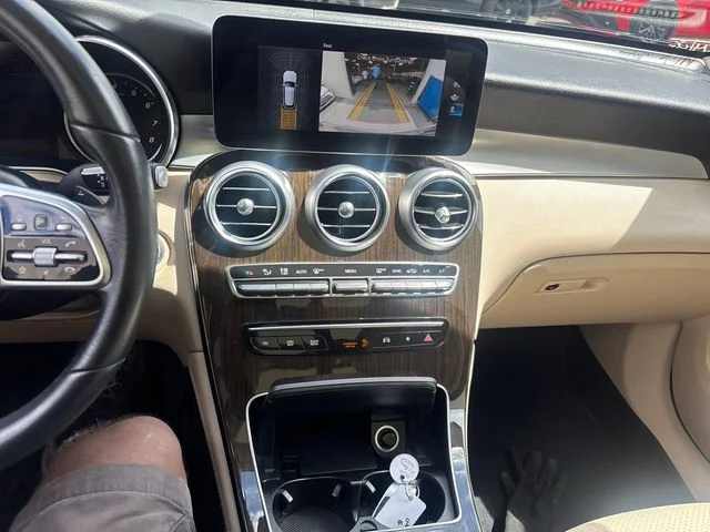 Used 2021 Silver Mercedes-Benz GLC 300 image 9
