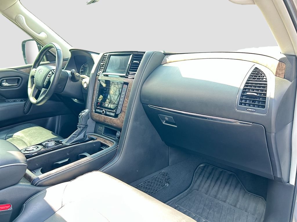 Used 2021 Graphite Shadow INFINITI PREMIUM SELECT image 32