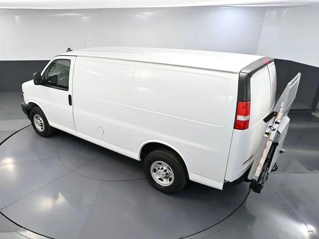 Used 2019 White Chevrolet Work Van image 41