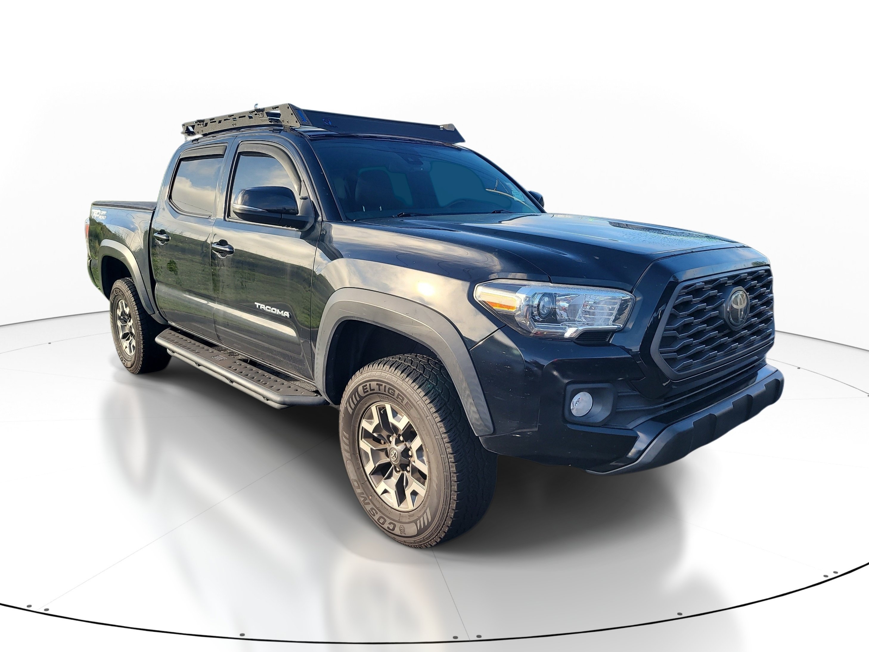 Used 2022 Midnight Black Metallic Toyota SR5 image 1